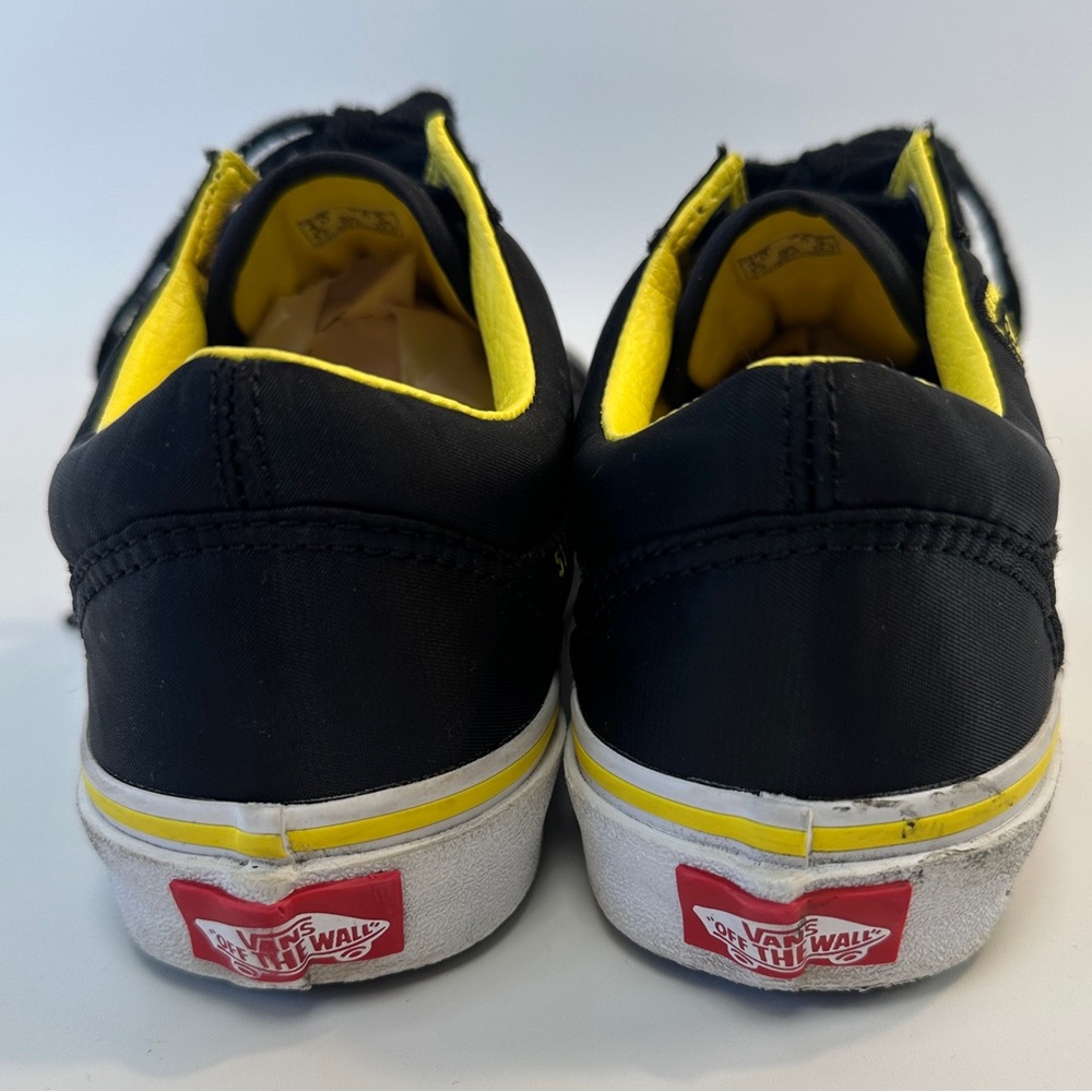 VANS X Cobra Kai Dojo Karate Kid Old Skool Sneakers Mens 4 Women’s 5.5 - Picture 3 of 10
